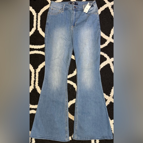Hollister Light Blue Flare Jeans - Picture 1 of 5